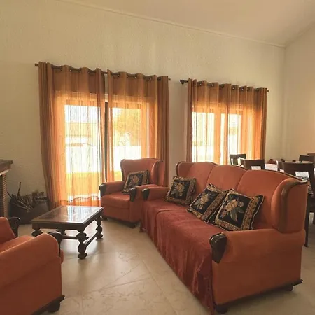 Casa Da Praia, Piscina A Sal, Aquecida E Coberta -praia Da Дом отдыха *