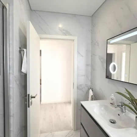 Casa Da Praia, Piscina A Sal, Aquecida E Coberta -praia Da Дом отдыха