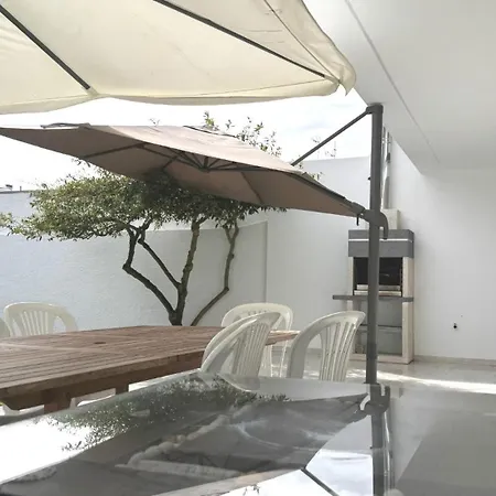 Casa Da Praia, Piscina A Sal, Aquecida E Coberta -praia Da Дом отдыха Barra