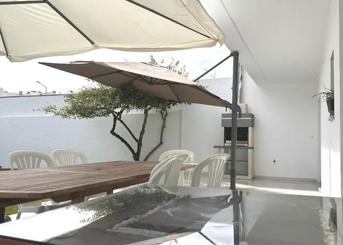 Casa Da Praia, Piscina A Sal, Aquecida E Coberta -praia Da Tatil Evi Barra